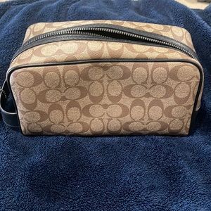Used Mens large toiletry bag